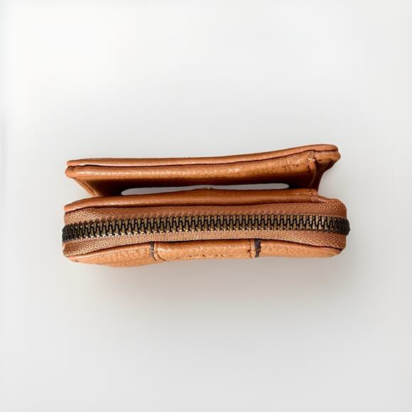 LUCKY BRAND Brown Tan Pebbled Faux Leather Bifold Wallet ZipAround Change Pocket - Picture 5 of 14